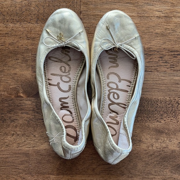 Sam Edelman Gold Felicia Flat - Picture 2 of 7